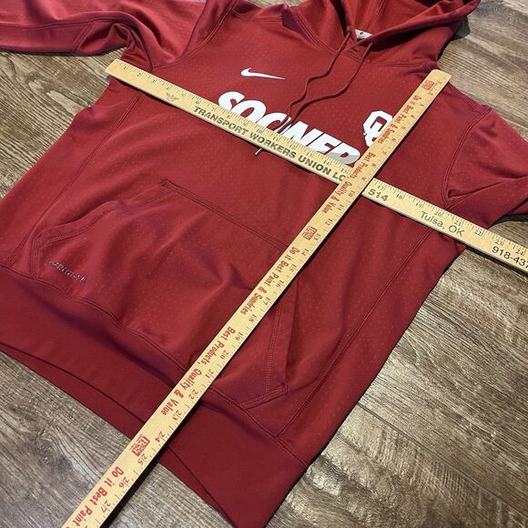 Nike Oklahoma Sooners Hoodie Mens Medium Red Sweatshirt Therma Fit Pullover OU - Picture 7 of 7